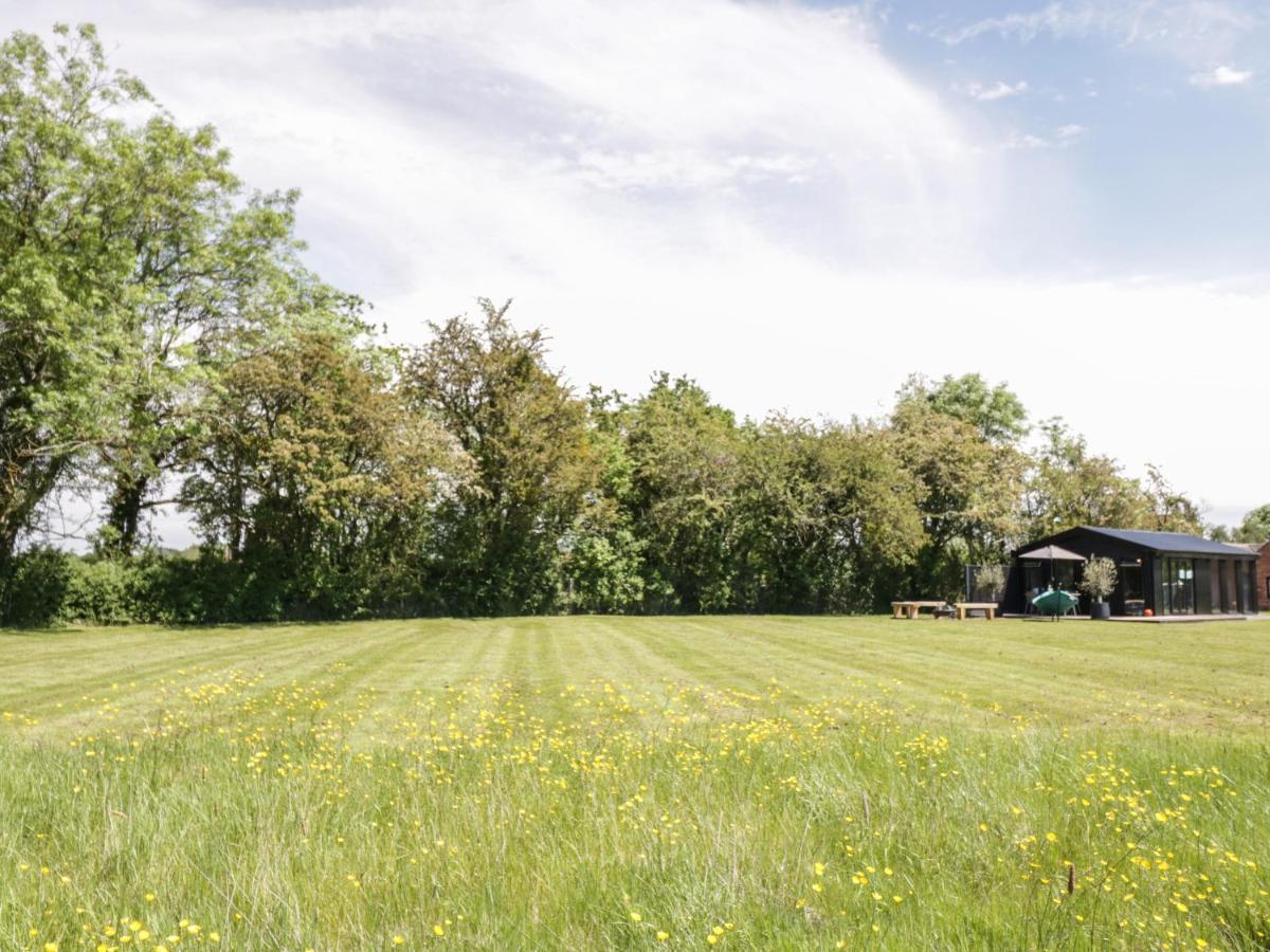 Villa The Tractor Shed Worcester Exterior foto
