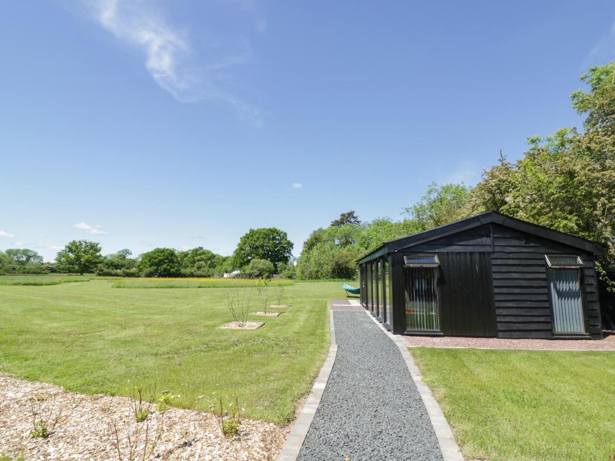 Villa The Tractor Shed Worcester Exterior foto